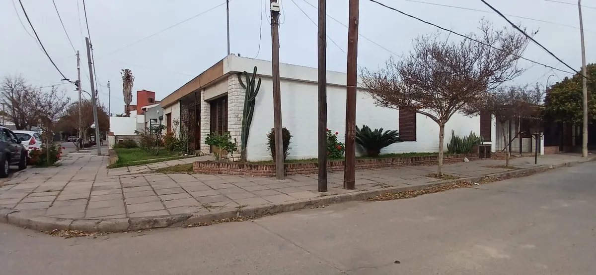 Casa en Juan José Castro 2900