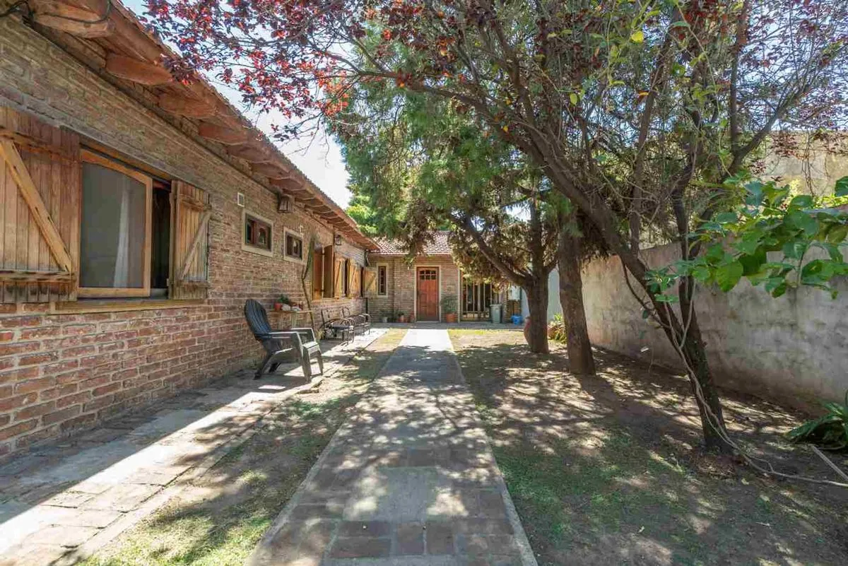 Casa en Martín Peschel 600