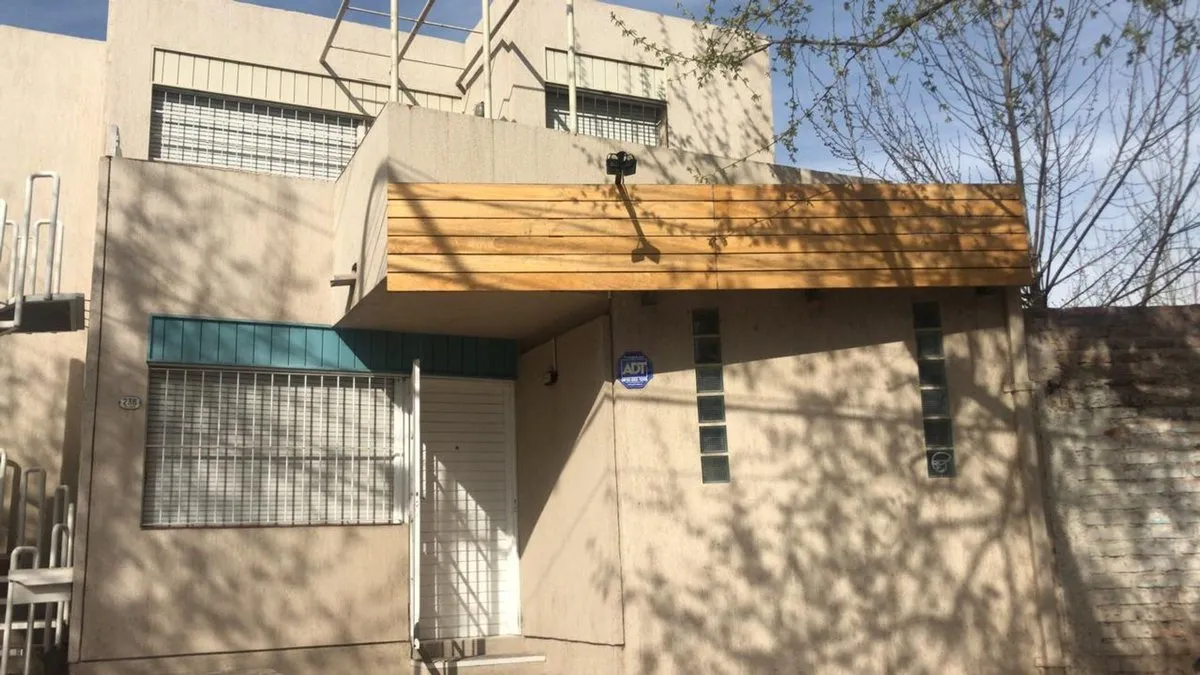 Casa en Carlos Pellegrini 200
