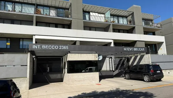 Departamento en Intendente Becco 2300