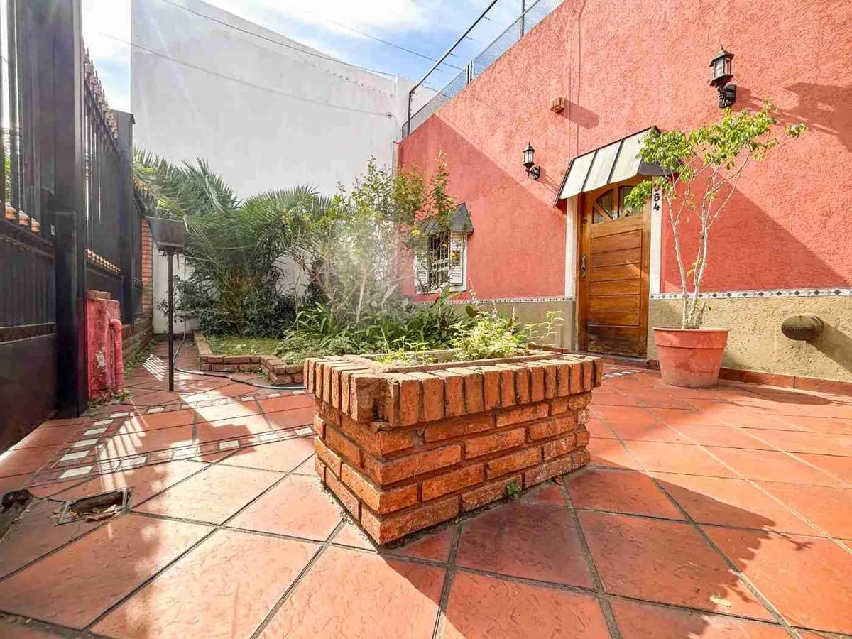 Casa en General Deheza 300