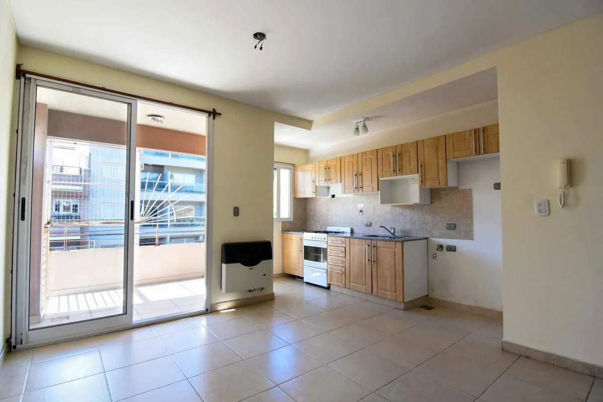 Departamento en Avenida Lisandro de la Torre 400