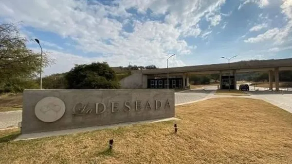 Lote en Avenida Ejército Argentino 300