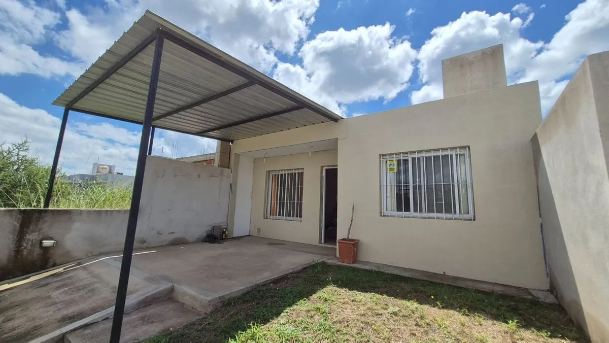 Casa en Nueva Esperanza, X5021 Córdoba, Argentina 0