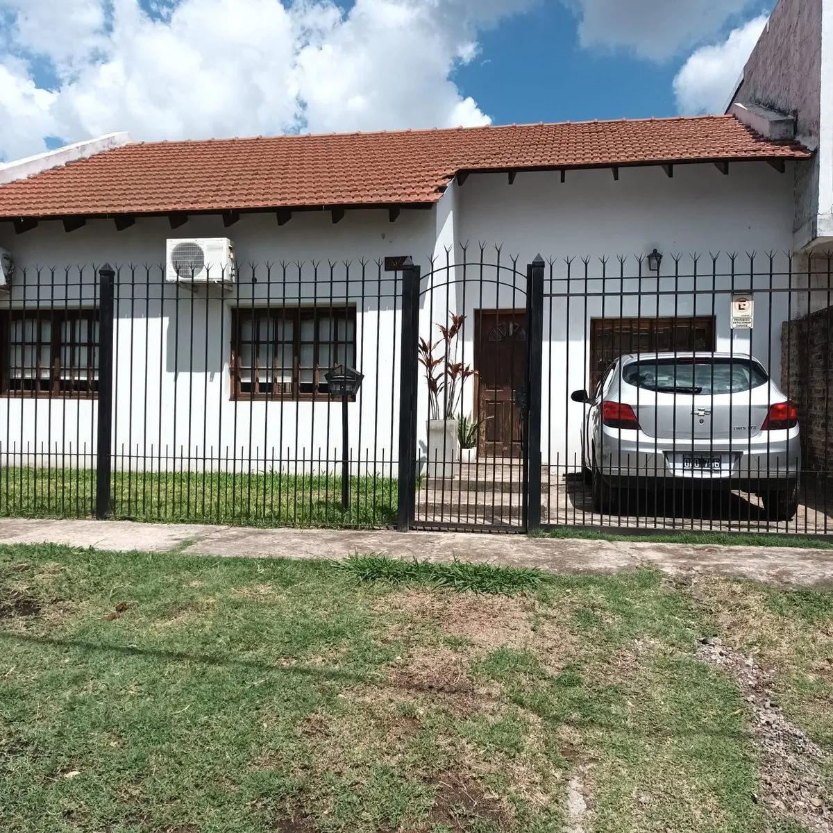 Casa en Blanco Encalada 2800