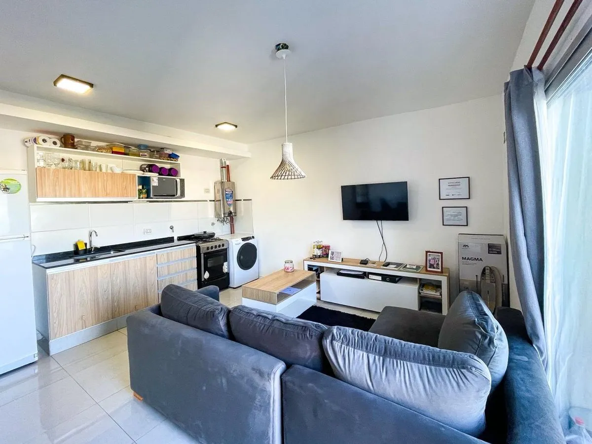 Departamento en Rocamora 600