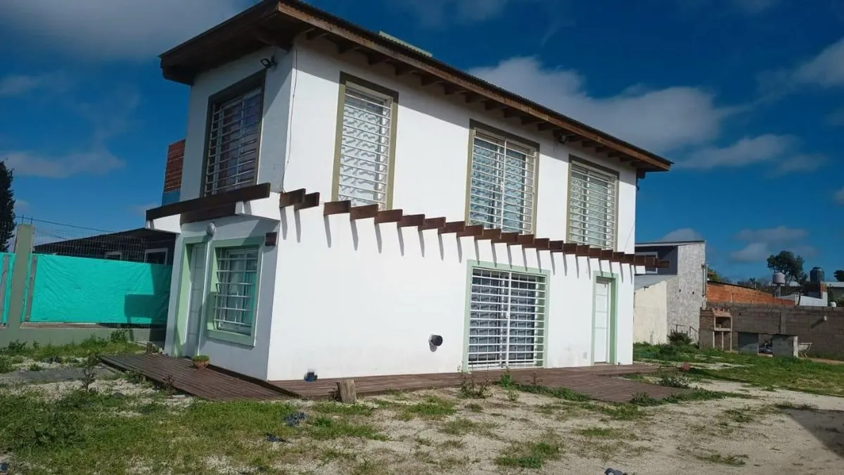 Casa en Avenida 14 1300