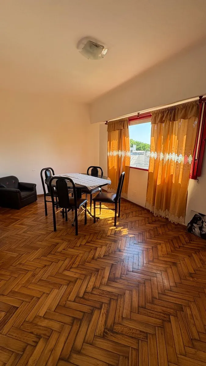 Departamento en Liniers 900