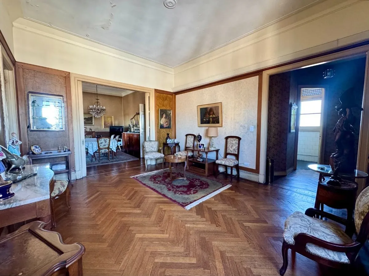 Departamento en Teniente General Juan Domingo Perón 2600