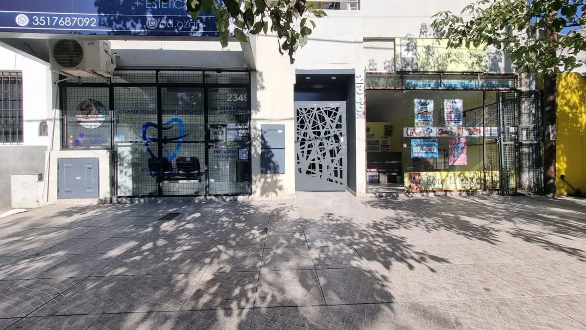 Local Comercial en Avenida Duarte Quirós 2300