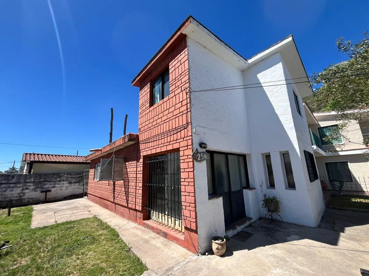 Casa en Pasaje Villa la Angostura 200