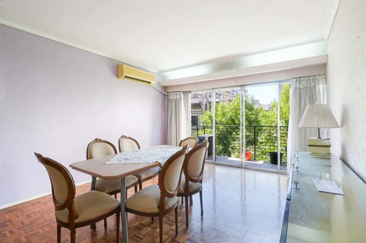 Departamento en Valentín Gómez 2800