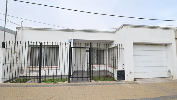 Casa en Dorrego 2600