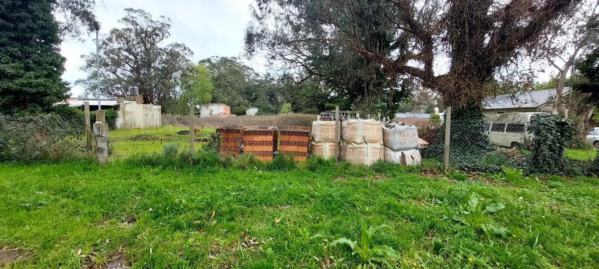 Lote en Los Cerezos 3200