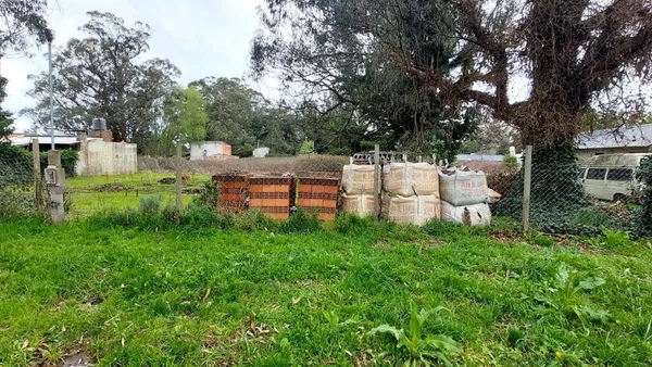 Lote en Los Cerezos 3200