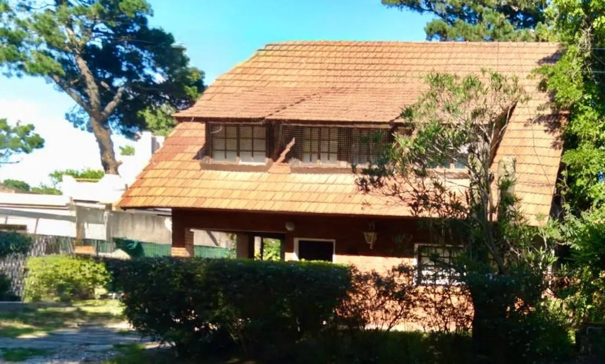 Casa en Avenida 16 y 101 100