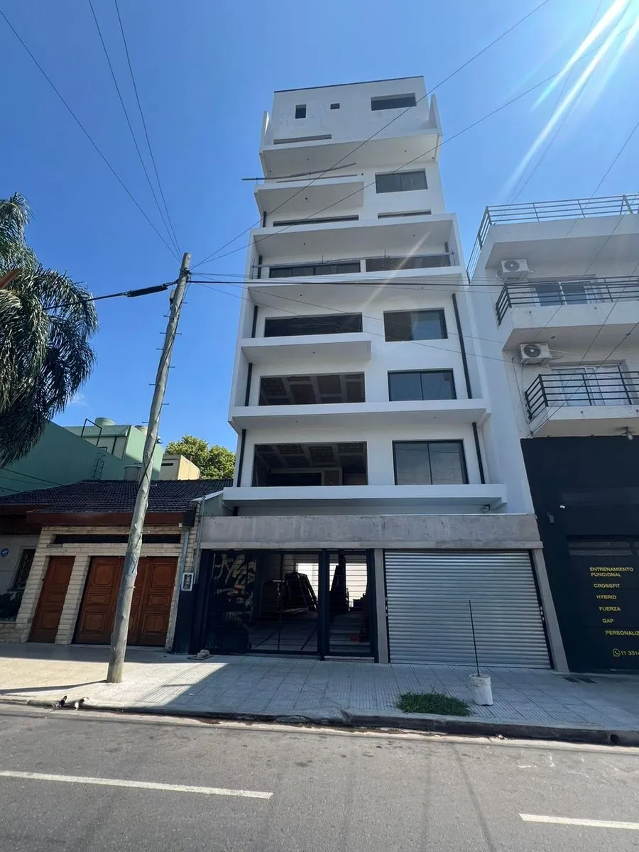 Departamento en Artigas 6100