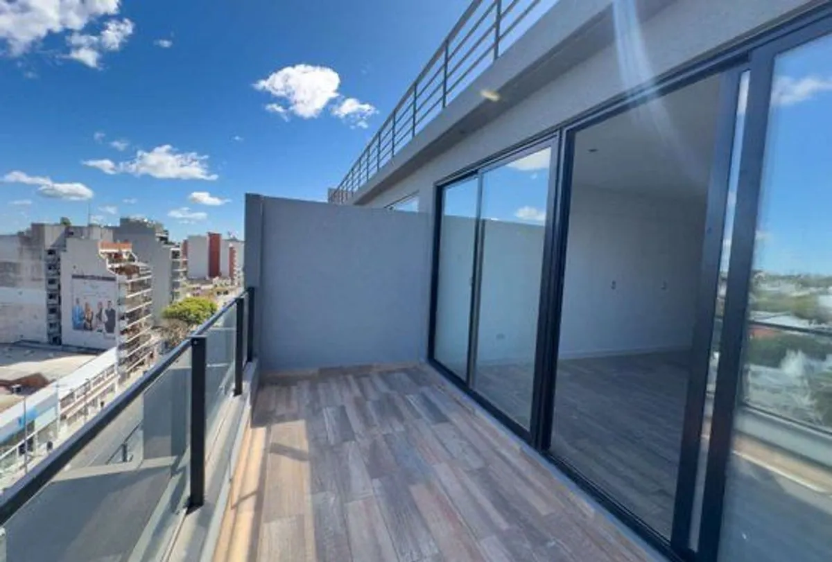 Departamento en Balbin 3200