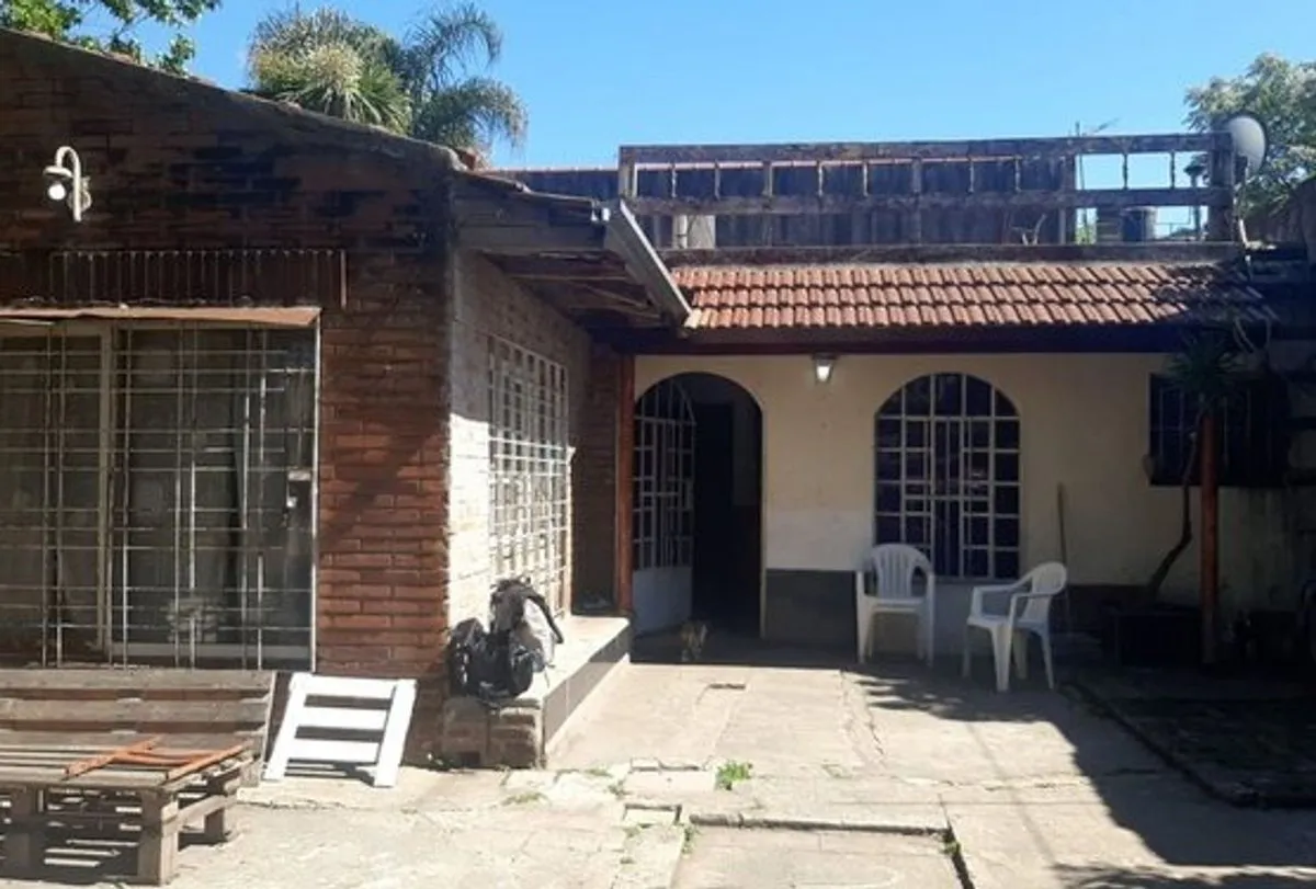 Casa en Miguel Diomede 100
