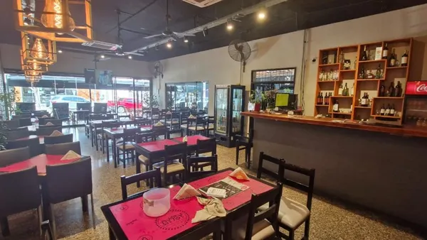 Local Comercial en Lisandro de la Torre 0