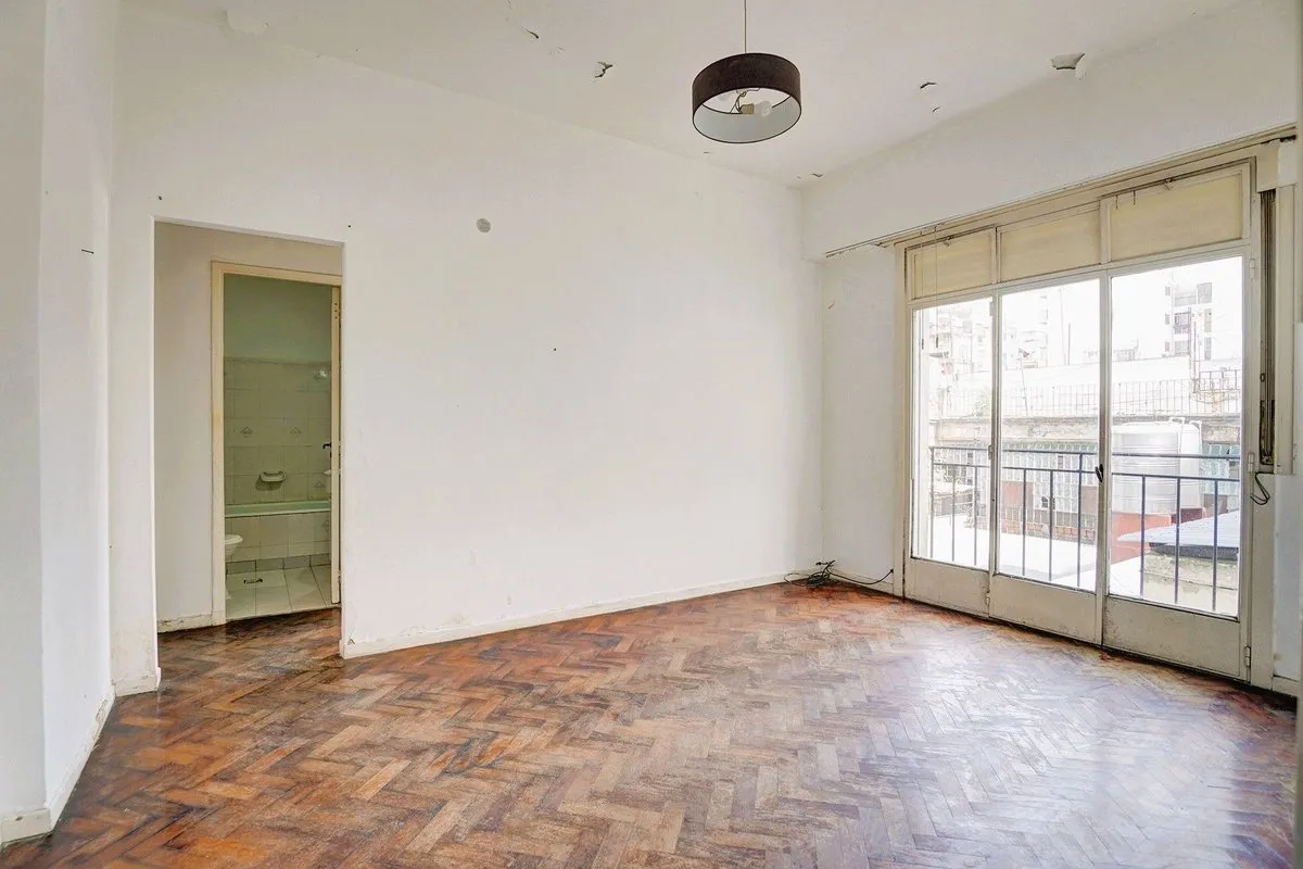 Departamento en Valentín Gómez 2900