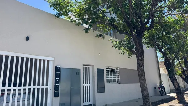 Departamento en Cullen 700