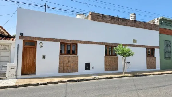 Casa en León Guruciaga 100