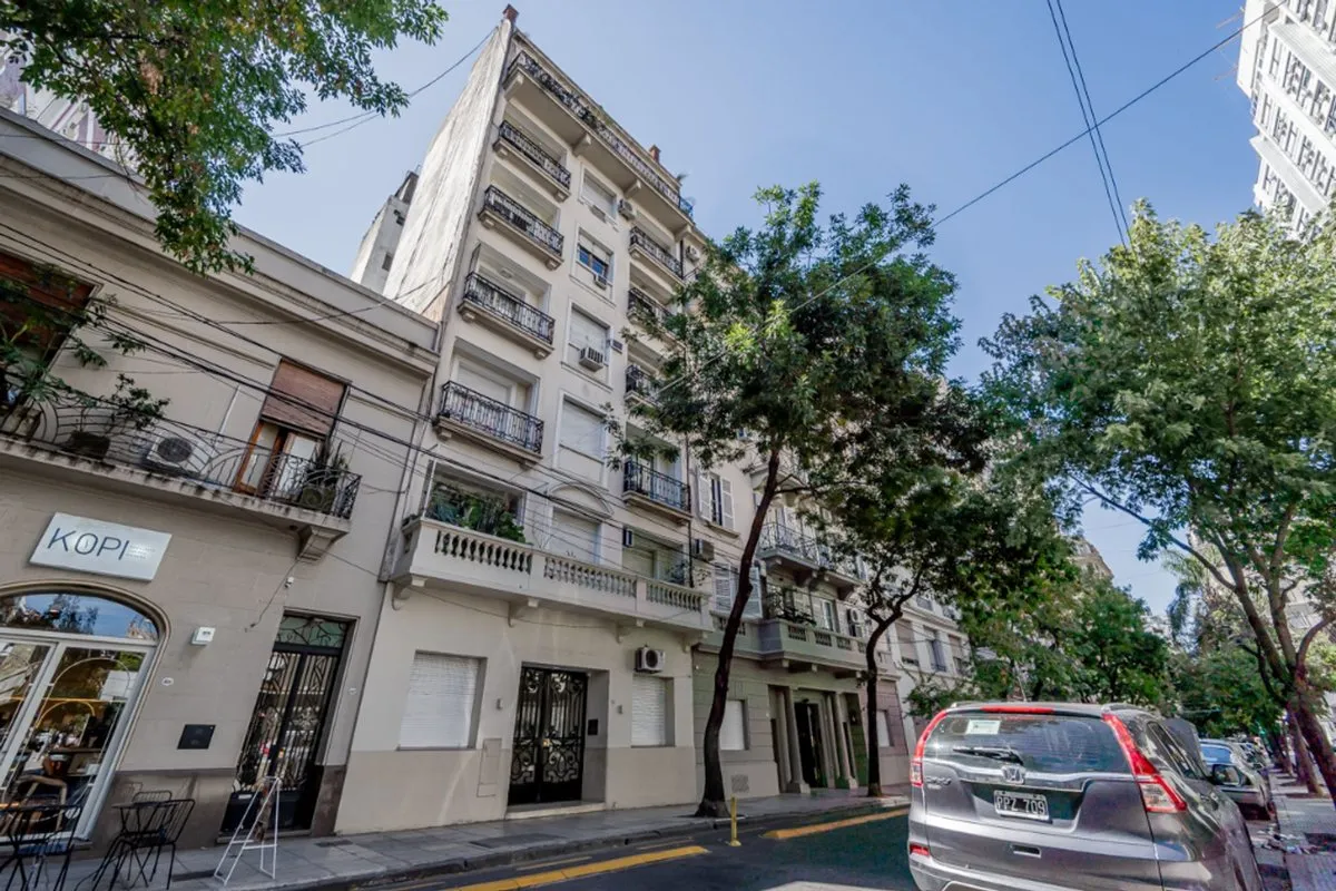 Departamento en Juncal 1800