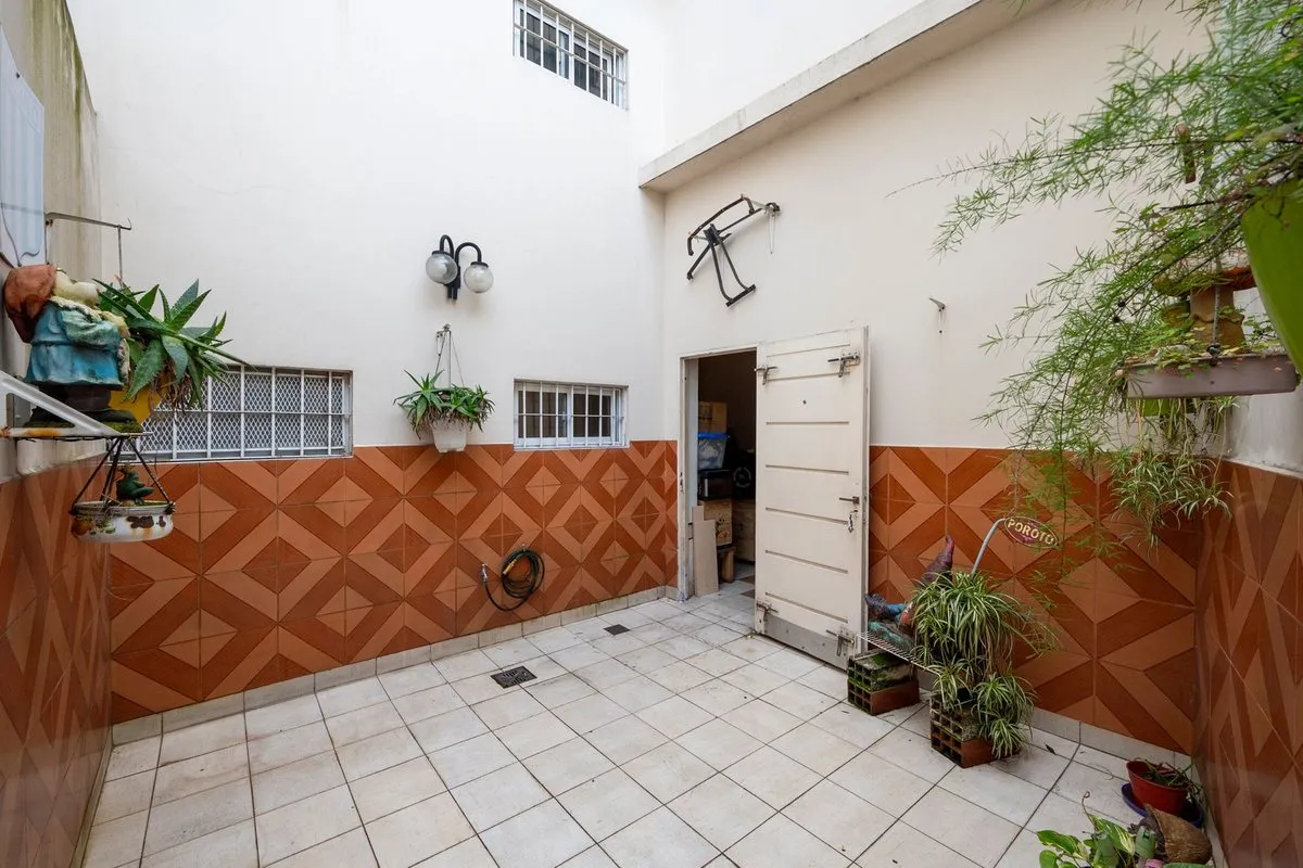 Casa en Avelino Díaz 900