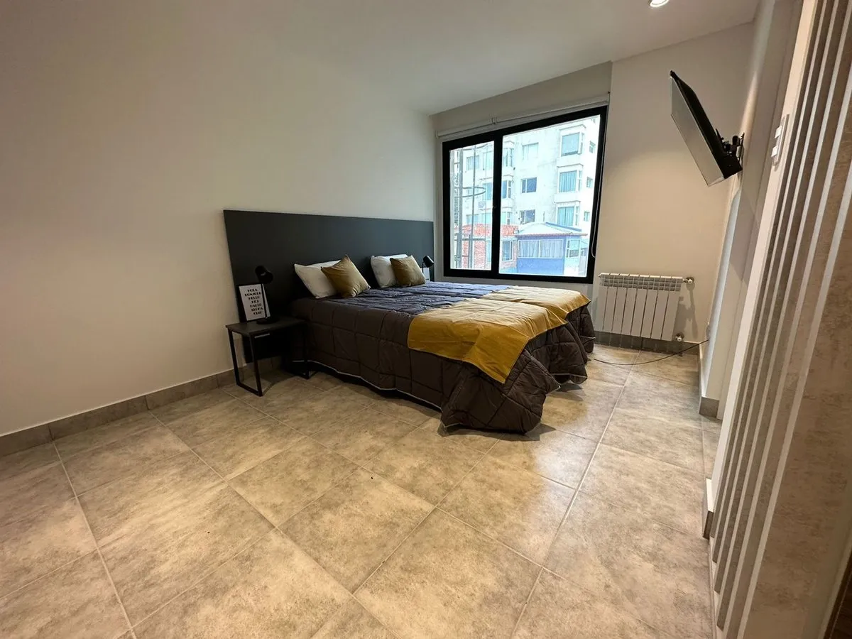 Departamento en Avenida Hipólito Yrigoyen 1500