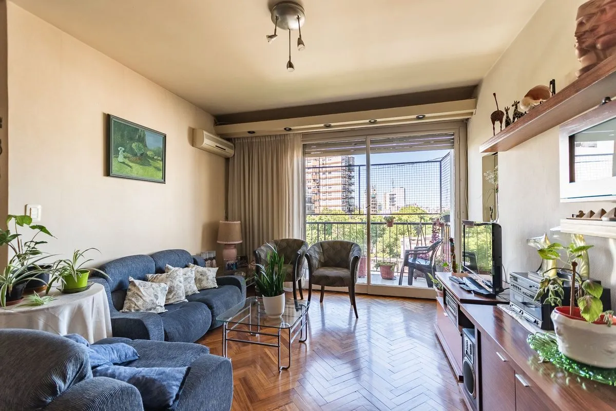 Departamento en Avenida Acoyte 700