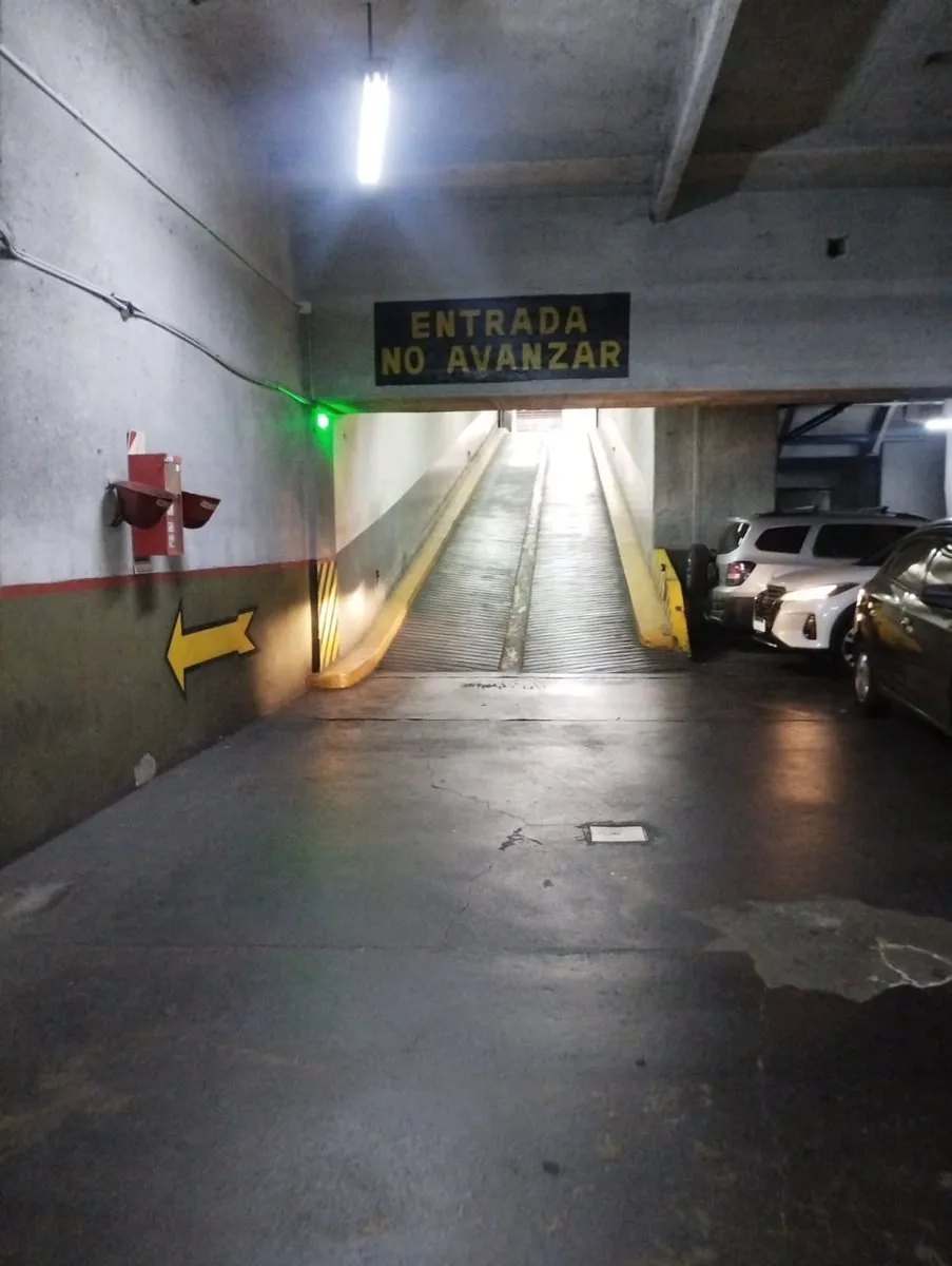 Cochera en Paraná 400