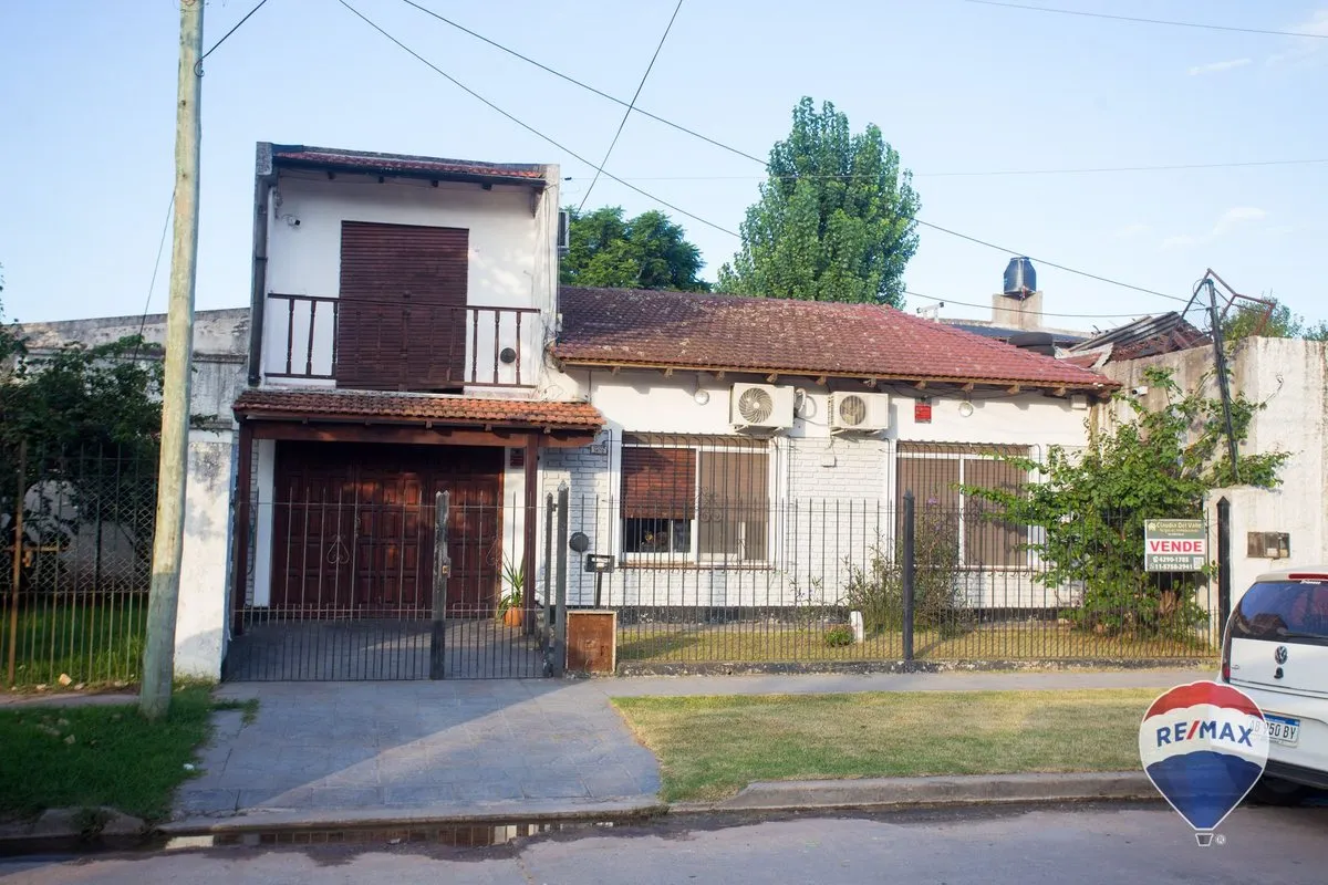 Casa en Almirante Guillermo Brown 1600