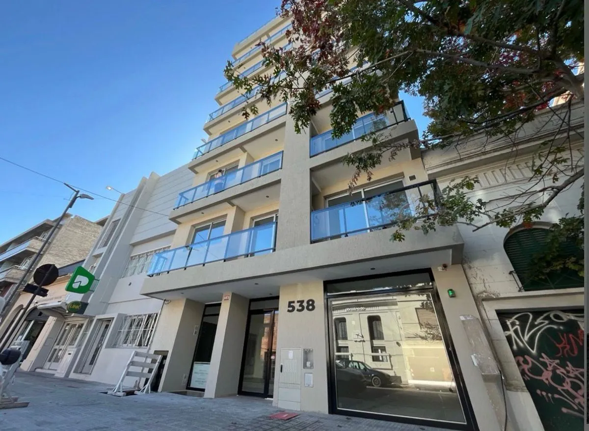 Departamento en 5 Entre 42 y 43 500
