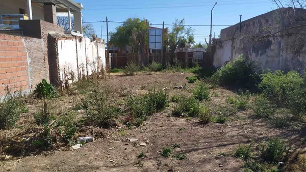 Lote en Saenz Peña 300