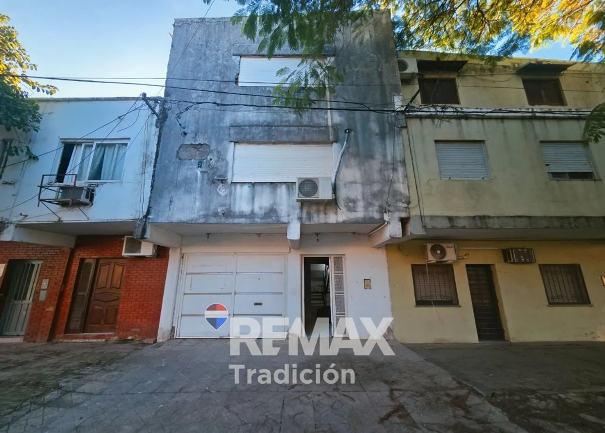 Casa en Lisandro de la Torre 400
