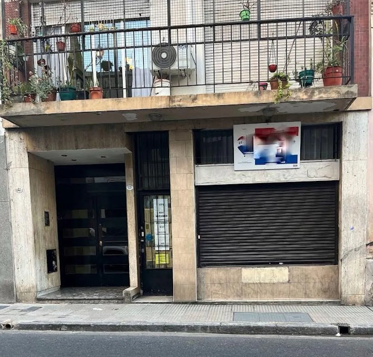 Local Comercial en Piedras 600