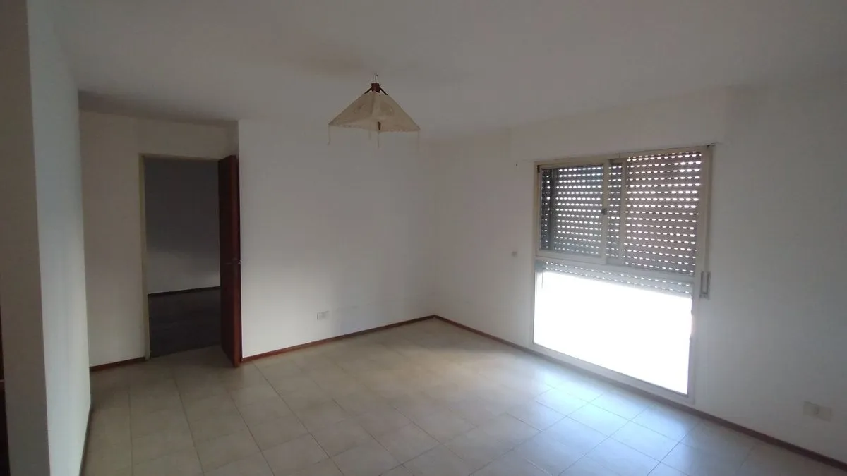 Departamento en Justo José de Urquiza 200