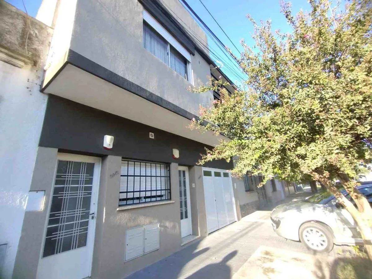 Casa en Ángel Cassanello 3000