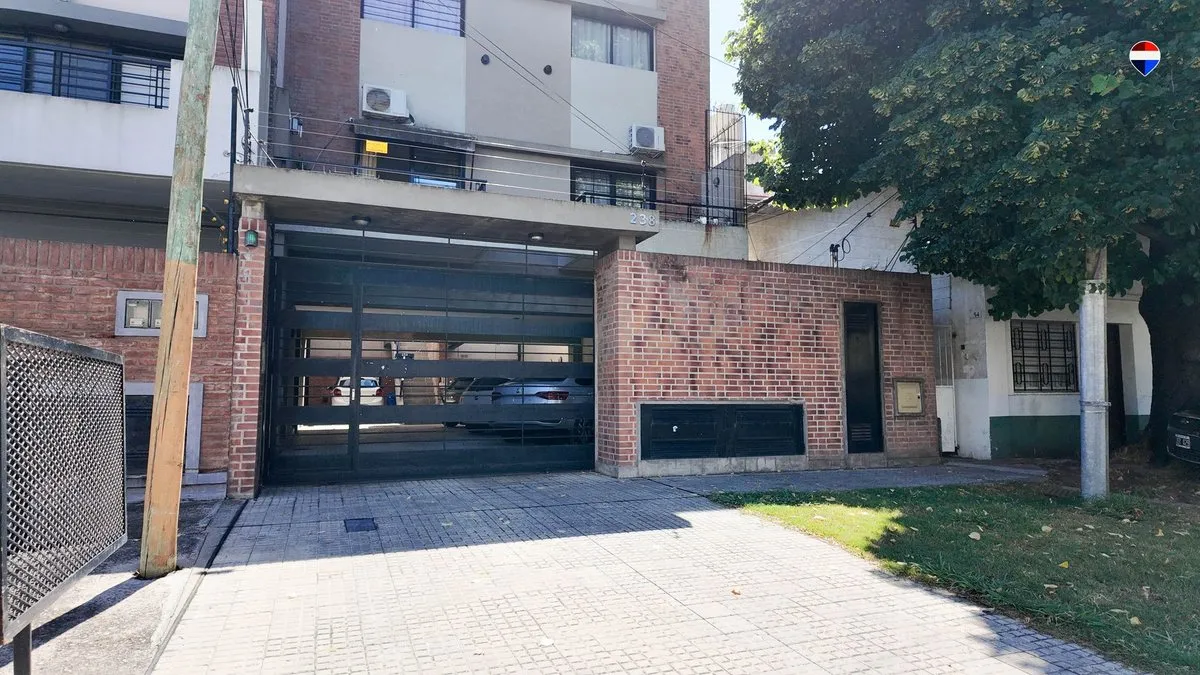 P H en Urquiza 200
