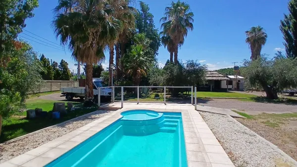 Local Comercial en Godoy Cruz 10500