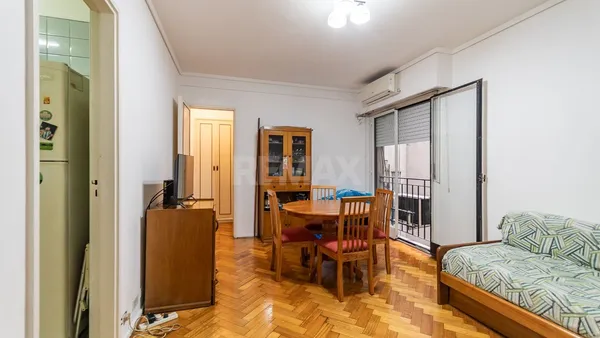 Departamento en Avenida Belgrano 1800