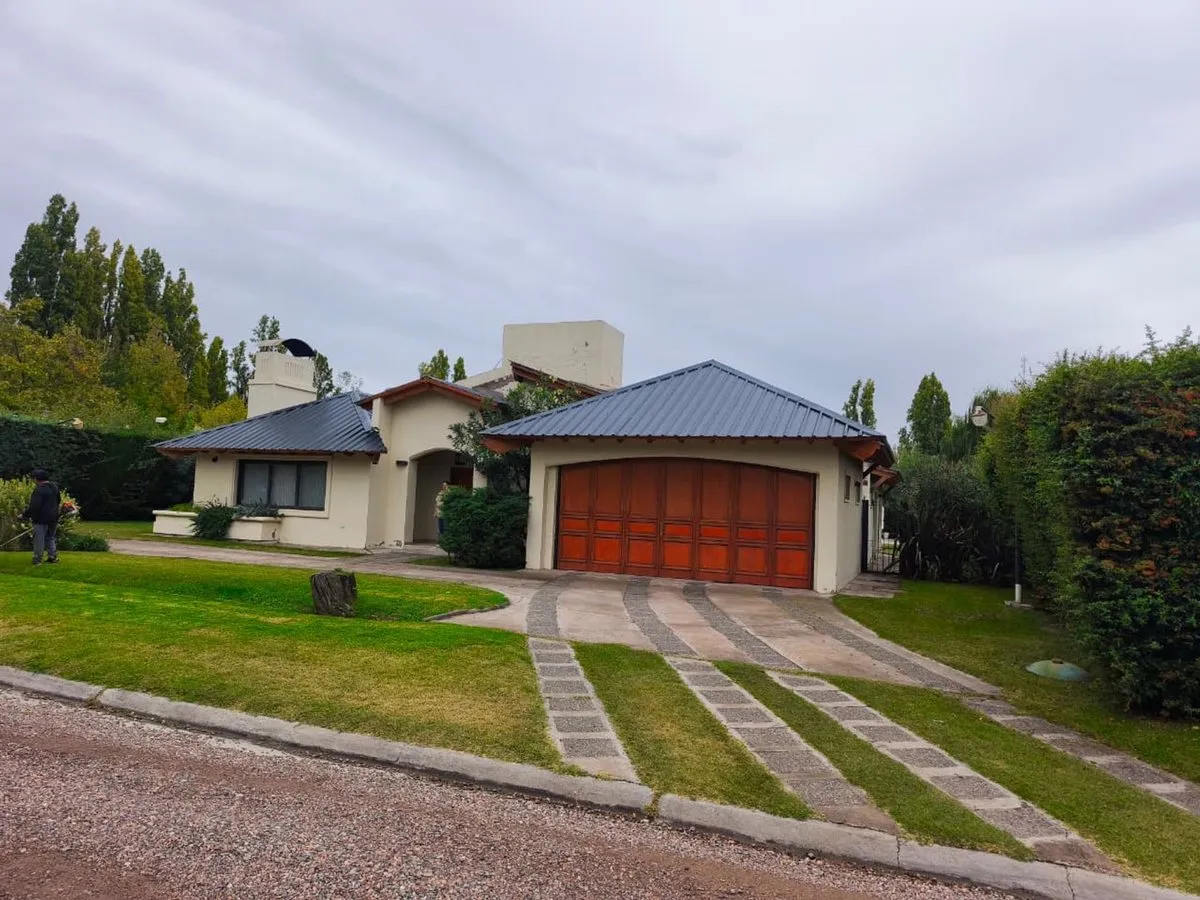 Casa en Gobernador Ortiz 0