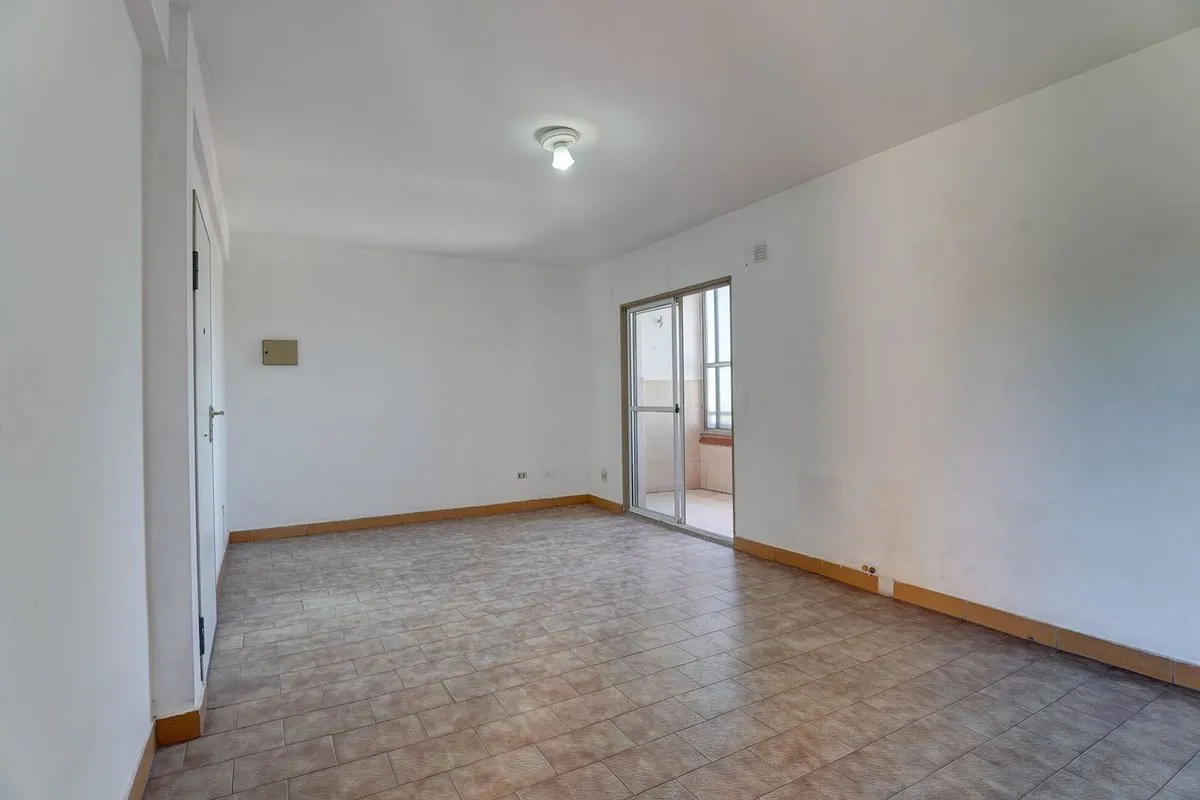 Departamento en Avenida Castañares 4800