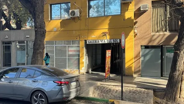 Local Comercial en Avenida Las Heras 400