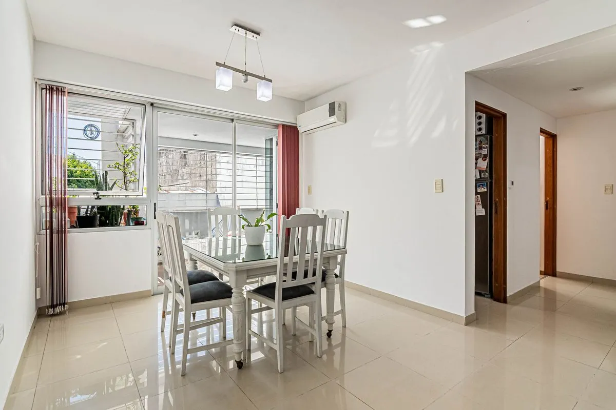 Departamento en 44 E/ 27 y 28 1600
