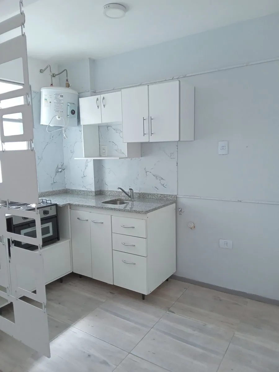 Departamento en Alberti 100