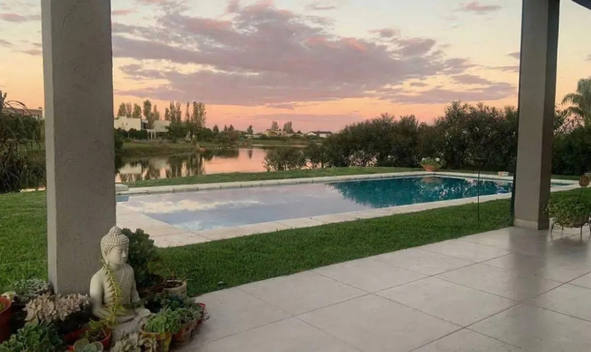 Casa en Los Arenales 1100