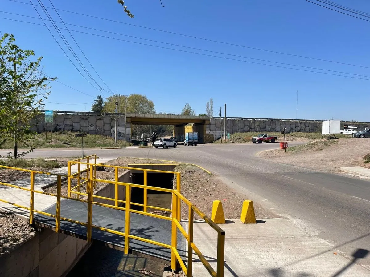 Lote en Lateral del Acceso Sur y Olavarria S/N