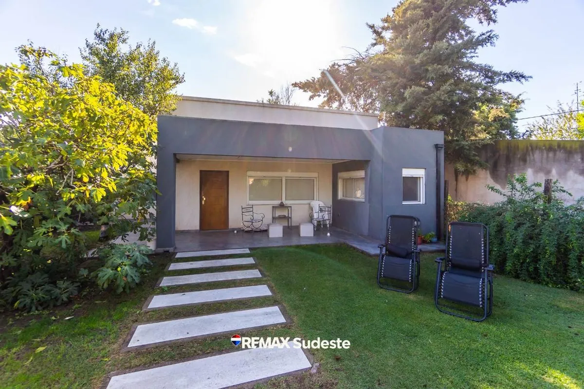 Casa en José Luis Ramírez Urtasun 1500
